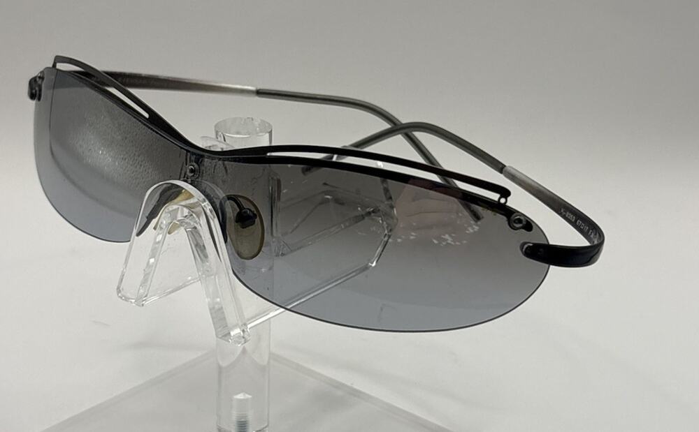 MIH-AGH Eyewear 8353 Rimless Shield Sunglasses Gray Lens Black Gunmetal